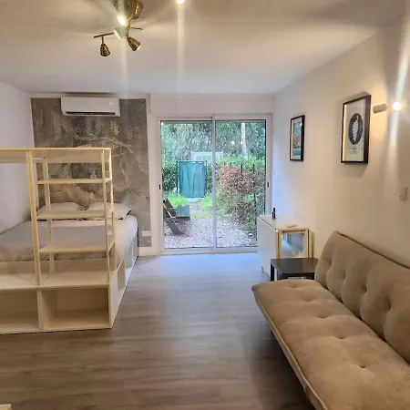 Avec Jardinet A 2 Min A Pieds De La Calvi (Corsica)