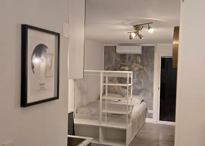 Appartement Avec Jardinet A 2 Min A Pieds De La *