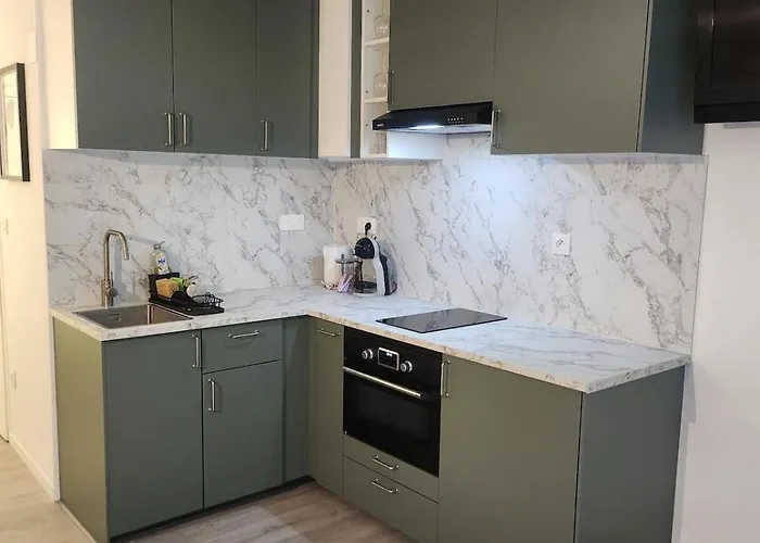 Avec Jardinet A 2 Min A Pieds De La Appartement