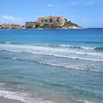 Lejlighed Avec Jardinet A 2 Min A Pieds De La Calvi (Corsica)
