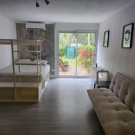 Avec Jardinet A 2 Min A Pieds De La Lägenhet *