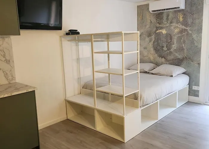 Avec Jardinet A 2 Min A Pieds De La * Calvi (Corsica)