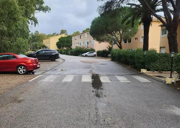 Avec Jardinet A 2 Min A Pieds De La Lägenhet Calvi (Corsica)