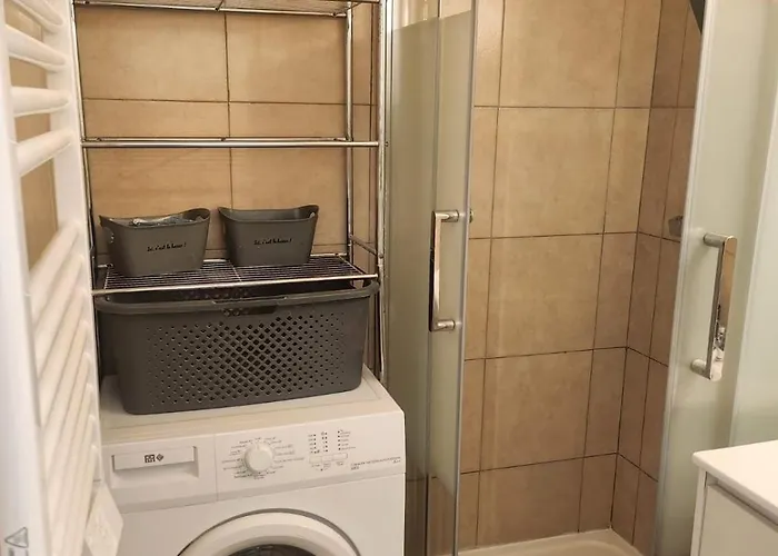 Lägenhet Avec Jardinet A 2 Min A Pieds De La Calvi (Corsica)