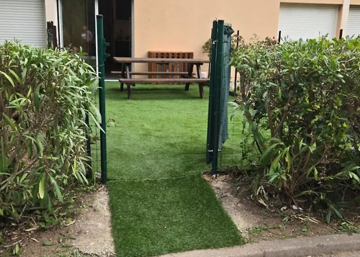 Avec Jardinet A 2 Min A Pieds De La *